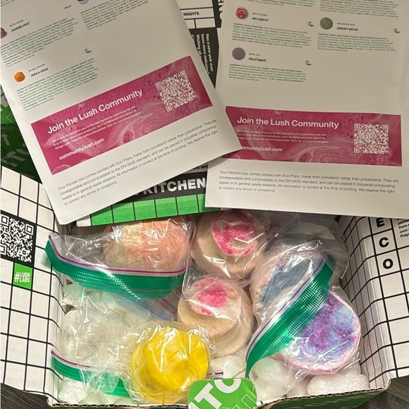 Lush Body Washes Bath Bombs Lotions and Scrubs - Picture 10 of 13